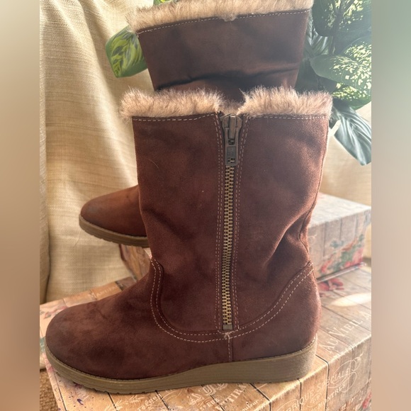 Womens Mossimo Supply Co. Tasia Shearling Boot - Picture 2 of 11
